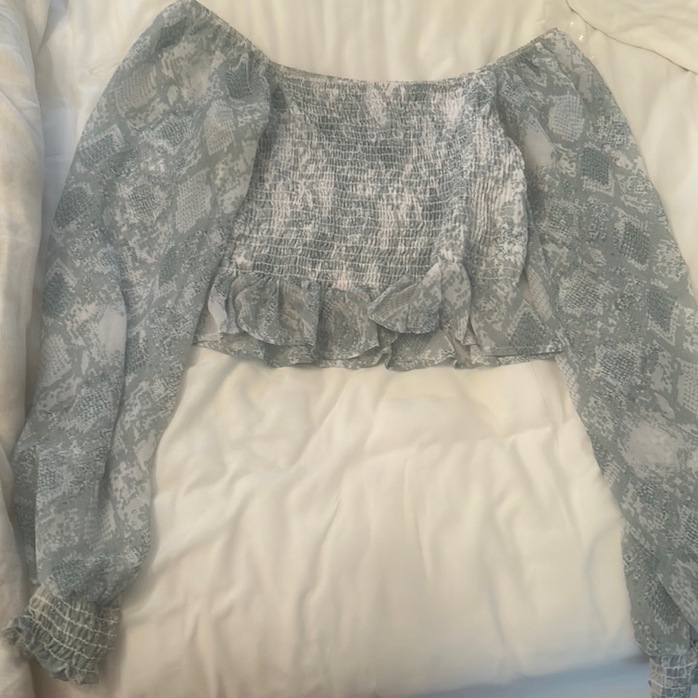 SAGE GREEN SNAKE PRINT BLOUSE